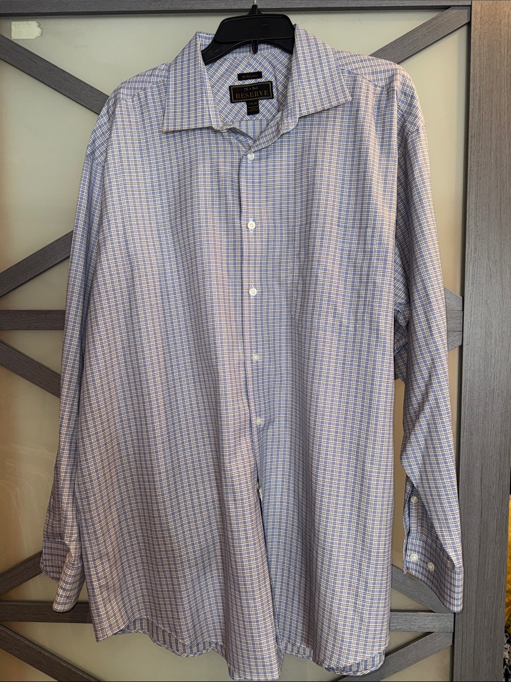 Reserved by Jos. A. Banks Men's Light Blue and White Checked Dress Shirt NWOT